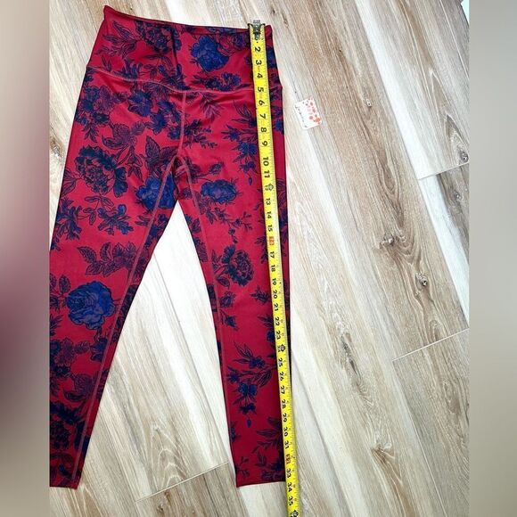 FREE PEOPLE Movement Burgundy Combo Ashford Lose Leggings Size Small - Picture 7 of 8